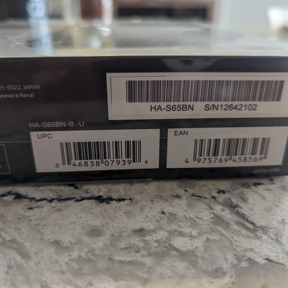 JVC wireless headphones - Picture 3 of 3